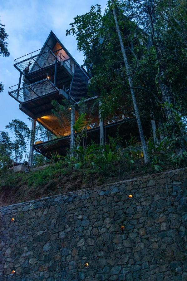 Wild Bee Hostel Элла Экстерьер фото