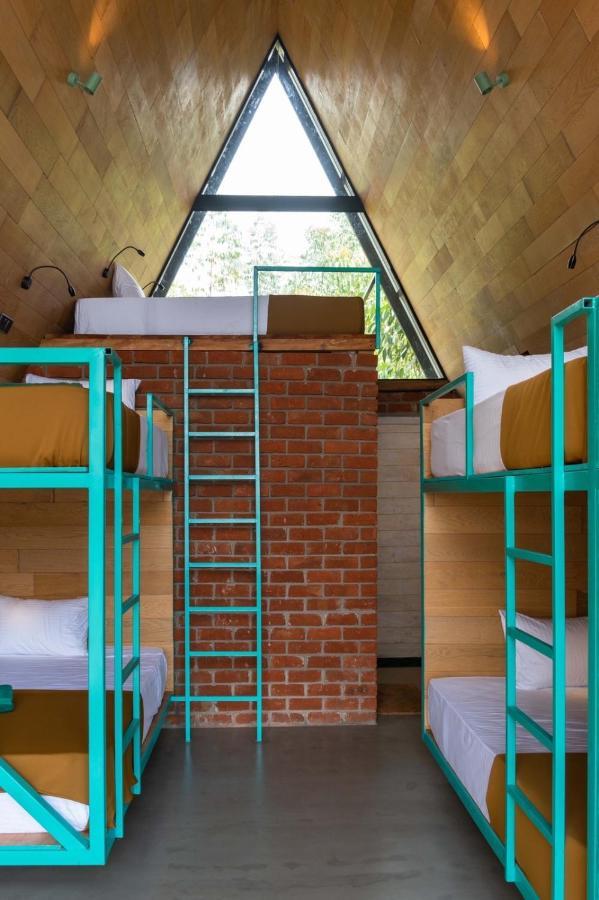 Wild Bee Hostel Элла Экстерьер фото